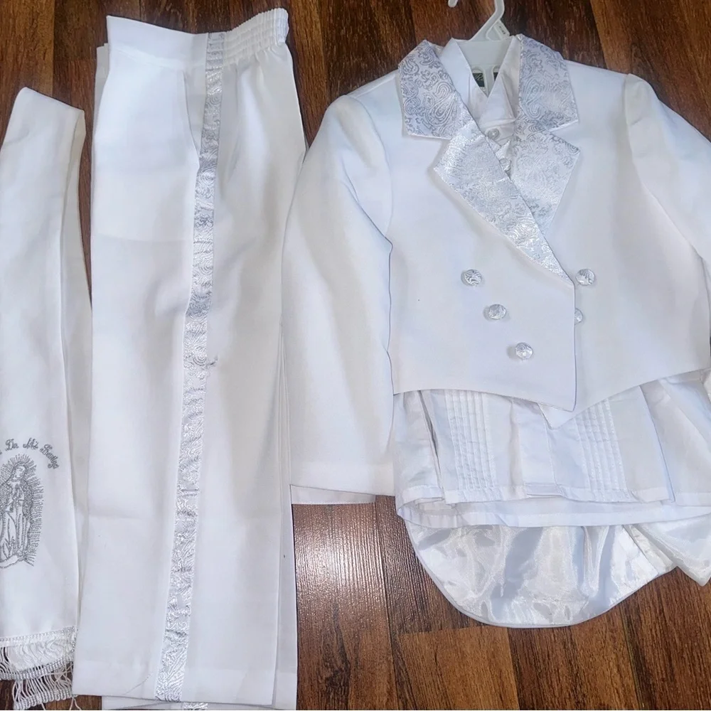 Rafael White Garment with Silver Detail